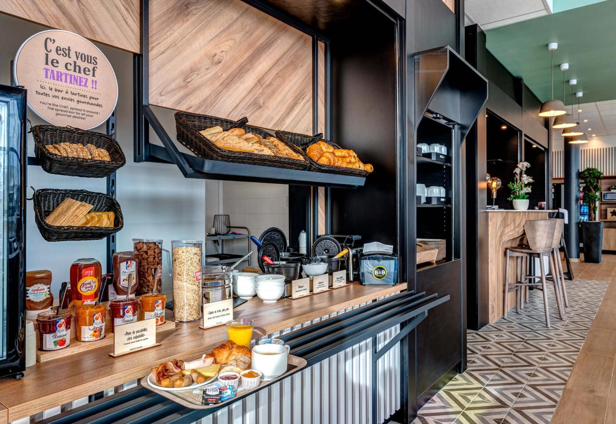 B&B Hotel Paris Porte D'Orleans Montrouge Bagian luar foto