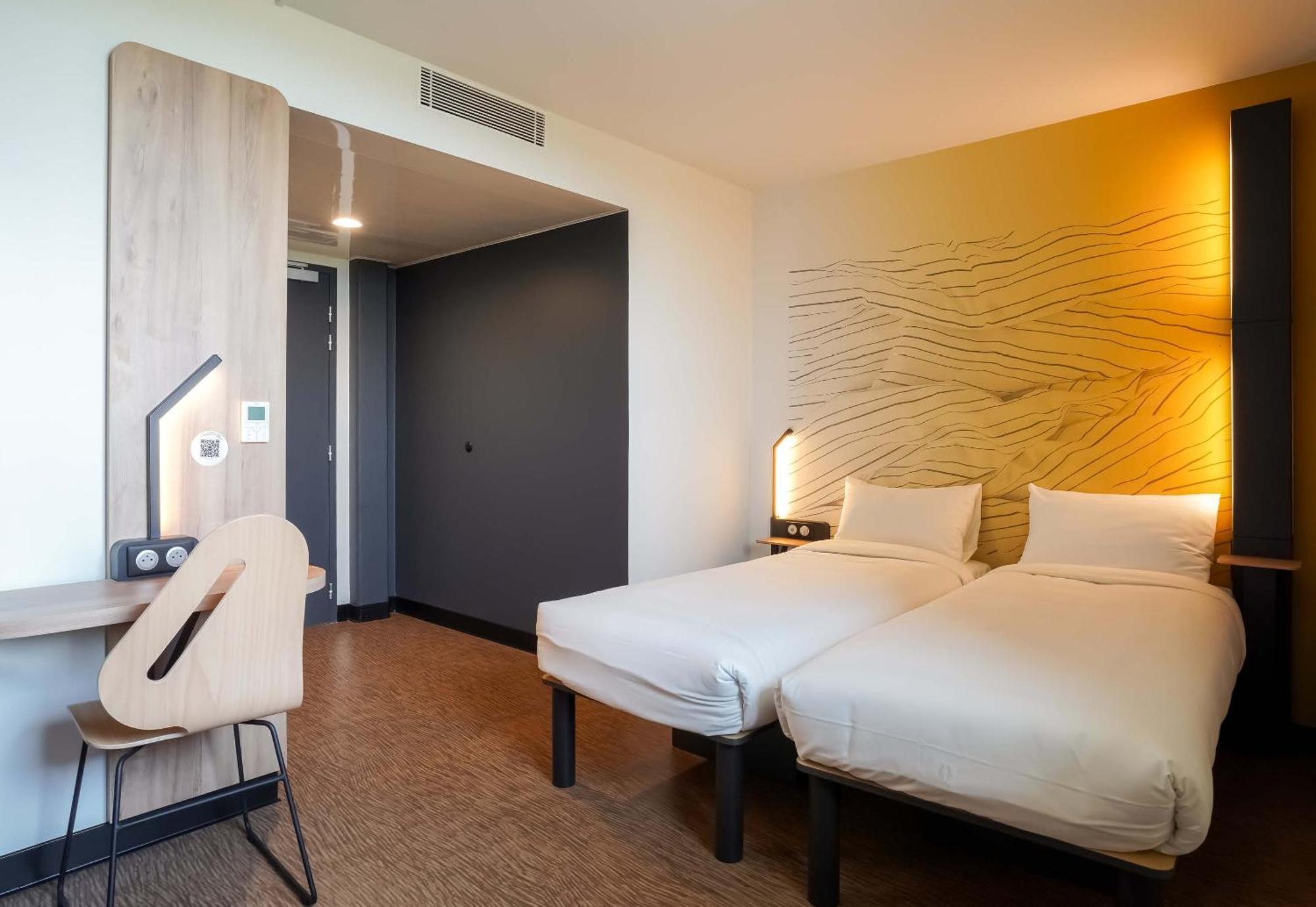 B&B Hotel Paris Porte D'Orleans Montrouge Bagian luar foto