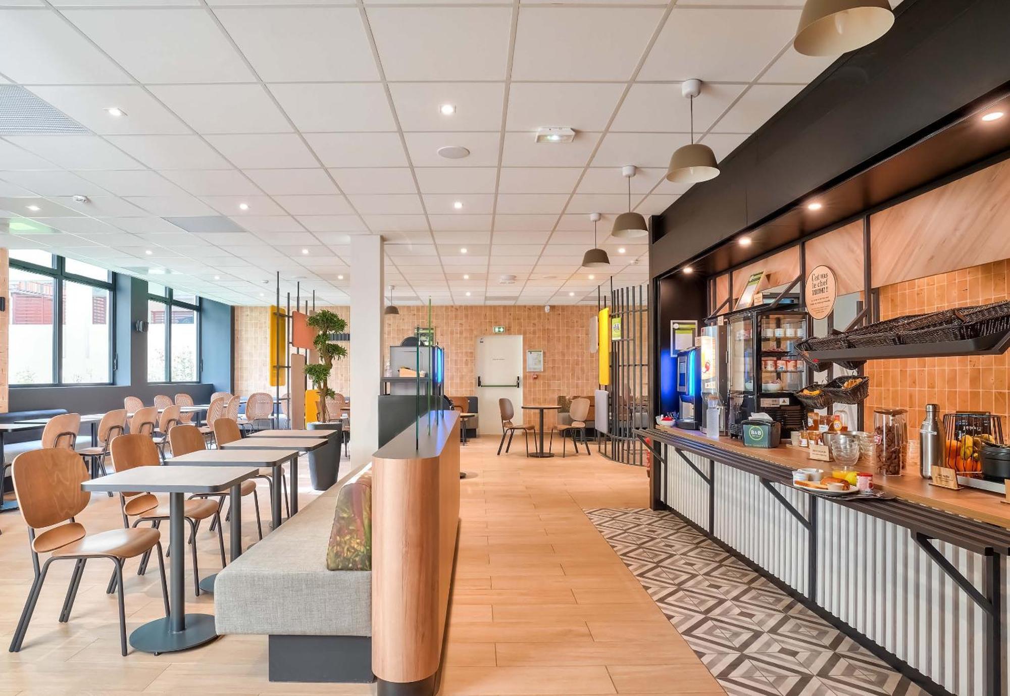 B&B Hotel Paris Porte D'Orleans Montrouge Bagian luar foto