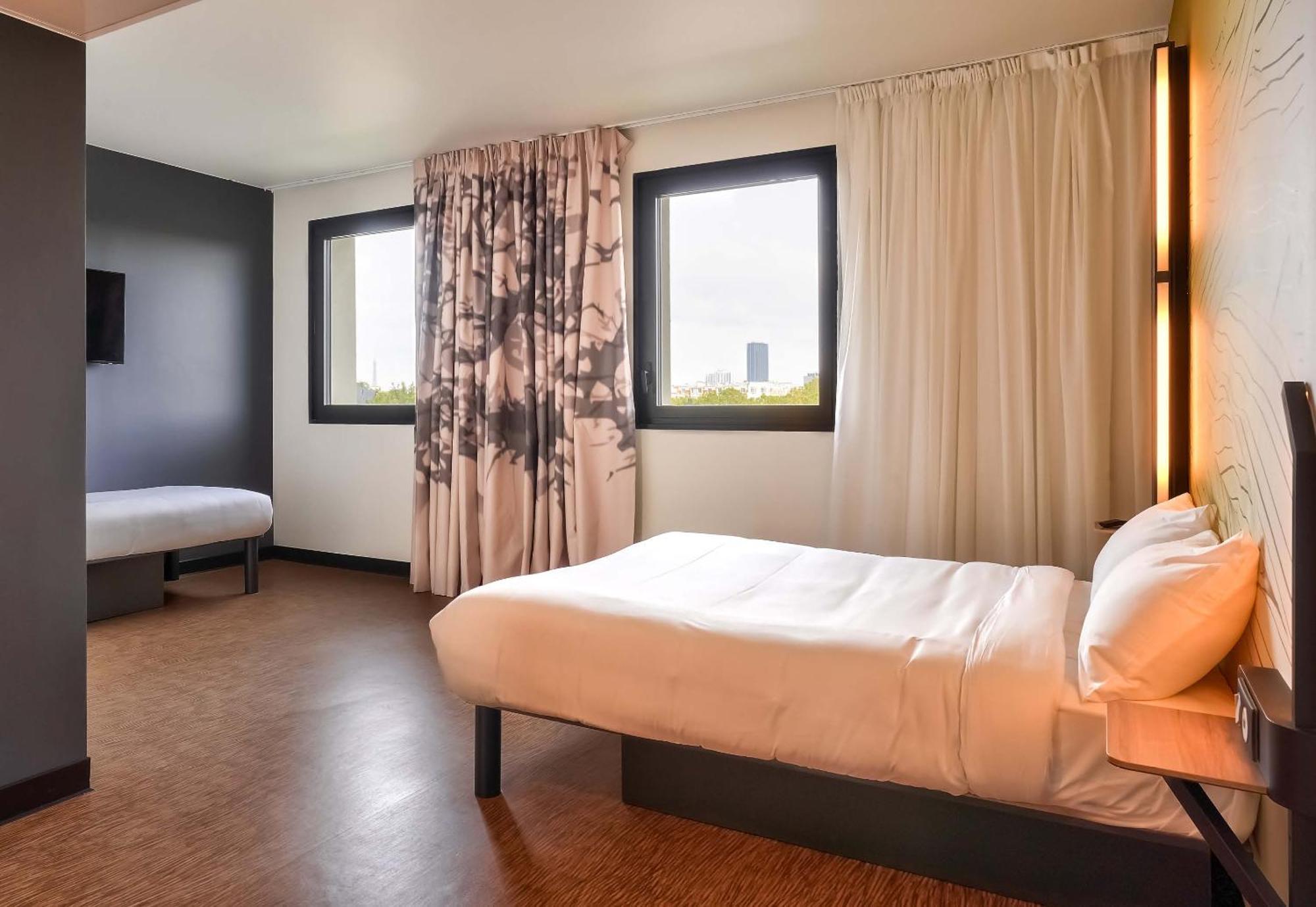 B&B Hotel Paris Porte D'Orleans Montrouge Bagian luar foto