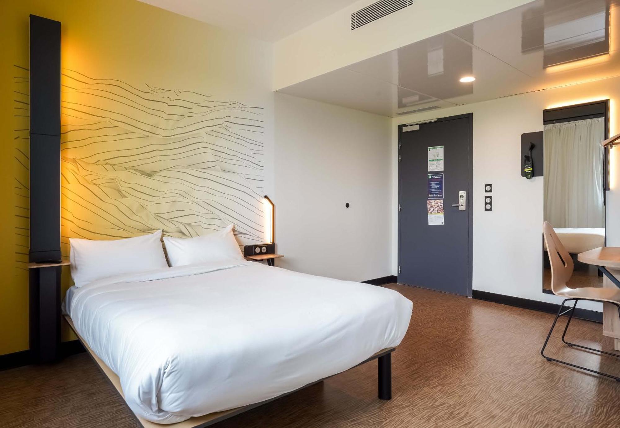 B&B Hotel Paris Porte D'Orleans Montrouge Bagian luar foto