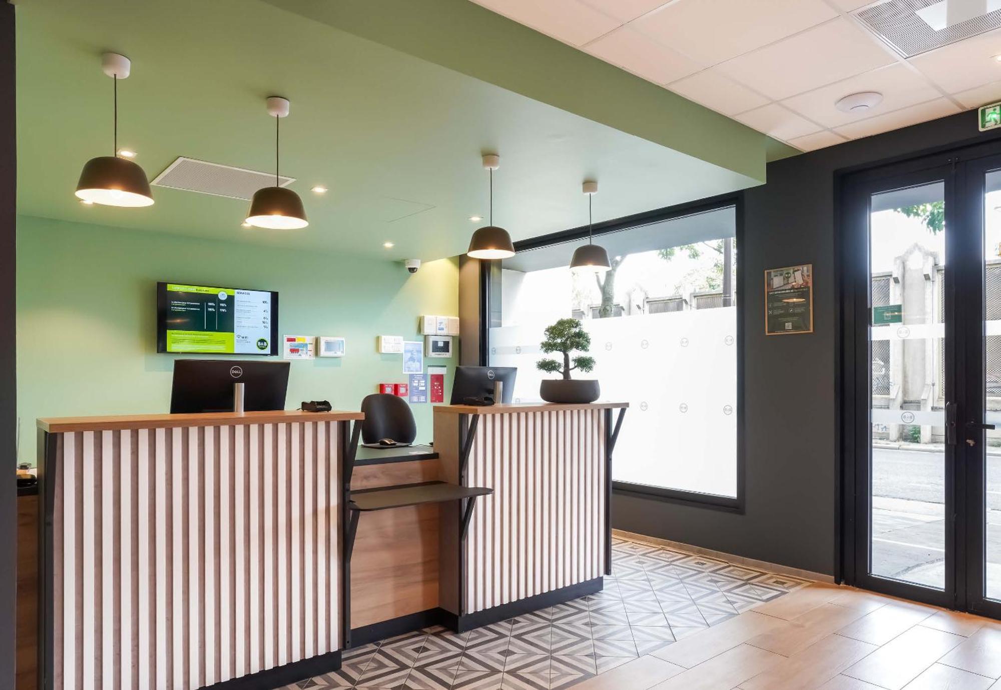 B&B Hotel Paris Porte D'Orleans Montrouge Bagian luar foto