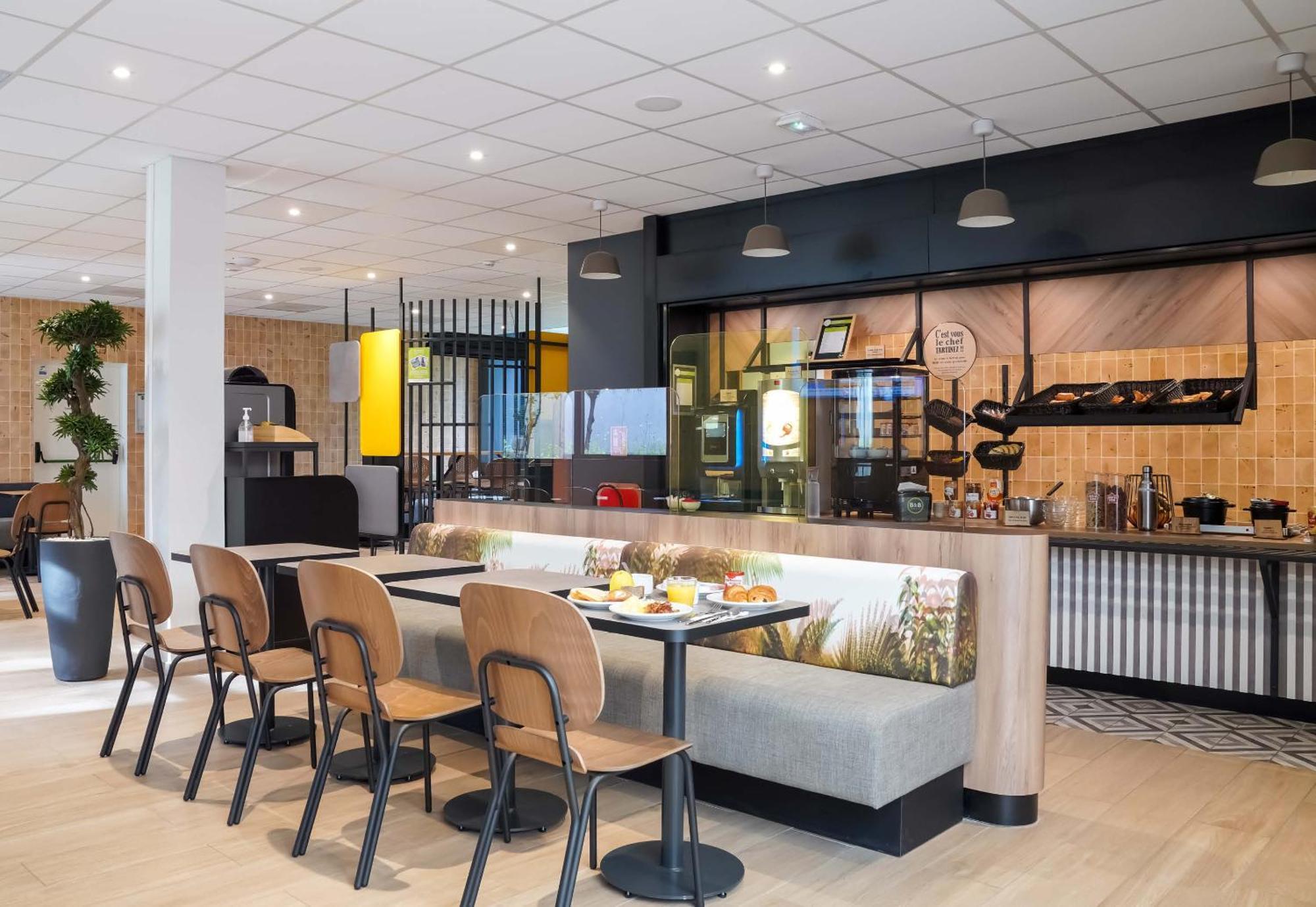 B&B Hotel Paris Porte D'Orleans Montrouge Bagian luar foto