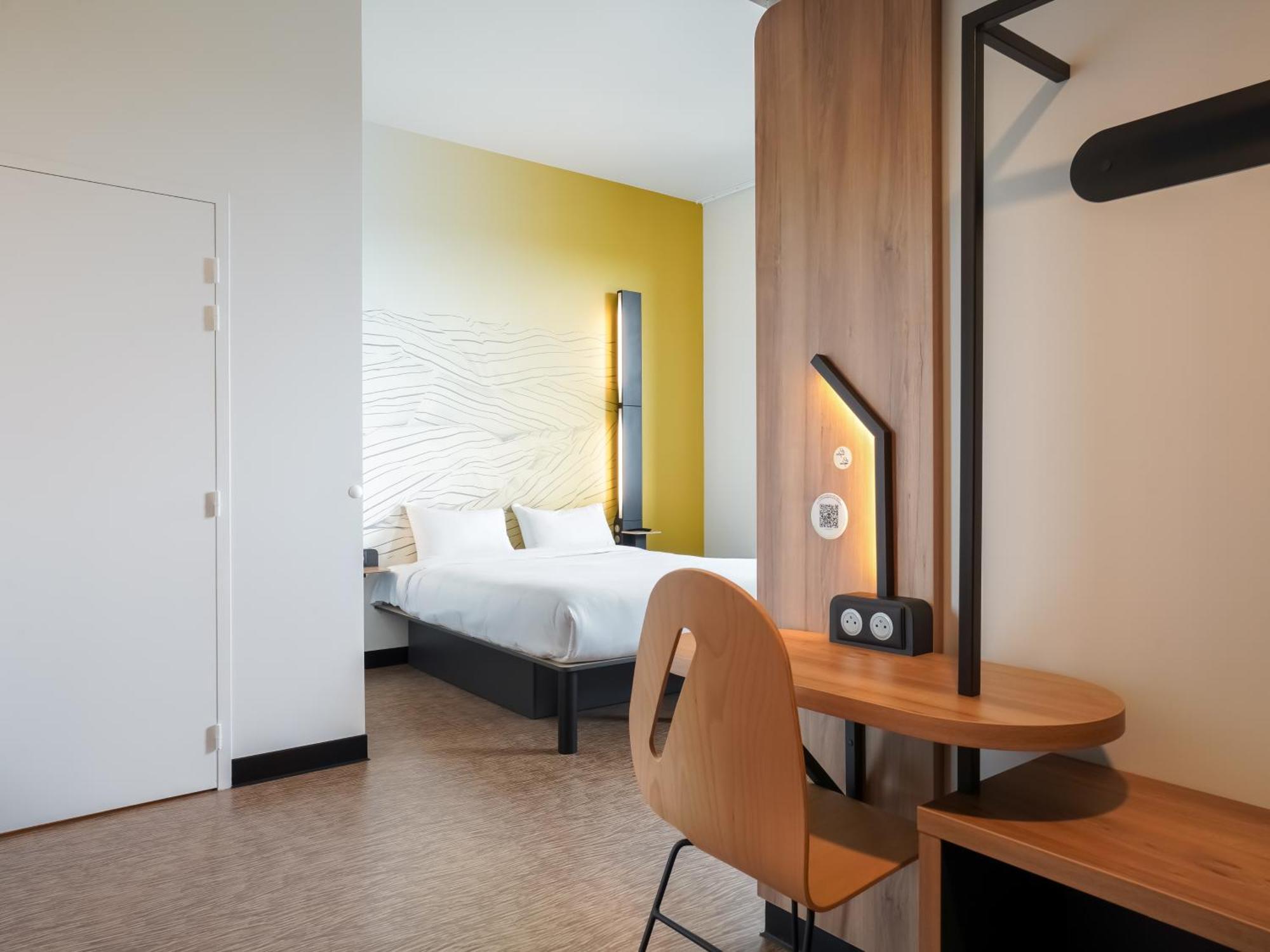 B&B Hotel Paris Porte D'Orleans Montrouge Bagian luar foto